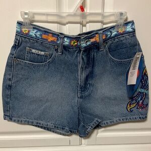 Embroidered waist & butterfly girls plus Jean shorts, RVT NWT So cute!